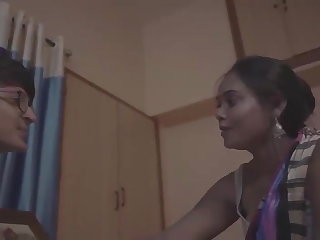 Maid Desi Kamvali Bay Sunita Has Hardcore sex with Virgin Boy