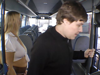 Offentlig Nakenhet Fucked in the bus